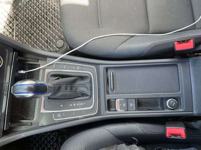 2019 VOLKSWAGEN GOLF - 21