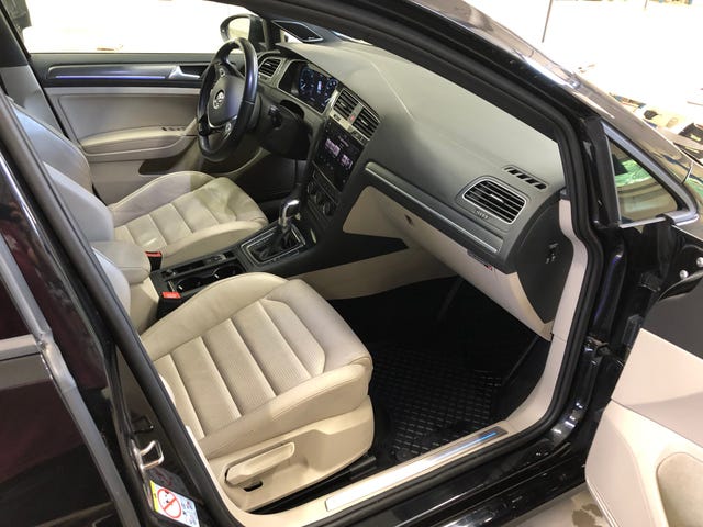 2019 VOLKSWAGEN GOLF - 29