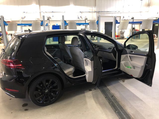 2019 VOLKSWAGEN GOLF - 28