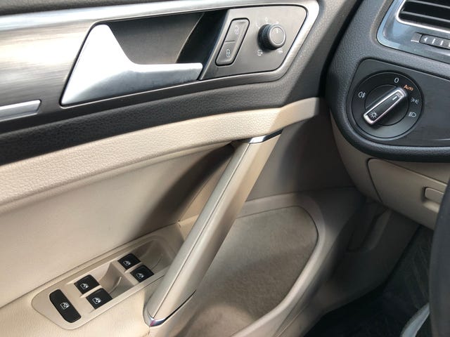 2019 VOLKSWAGEN GOLF - 18