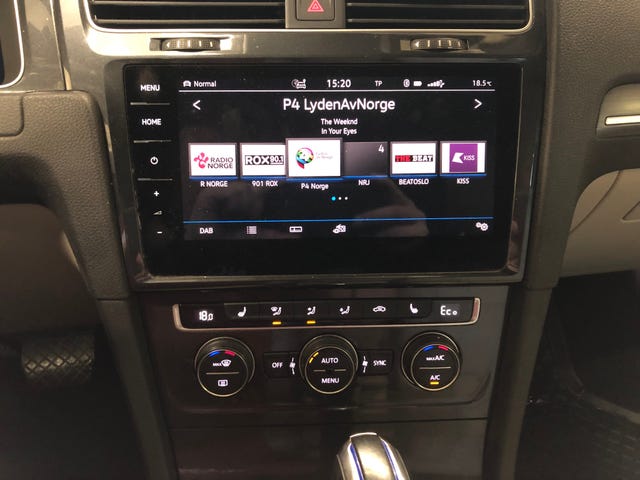2019 VOLKSWAGEN GOLF - 32