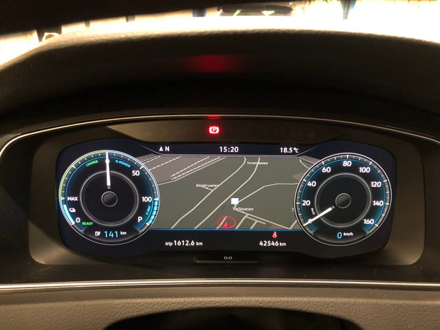 2019 VOLKSWAGEN GOLF - 31
