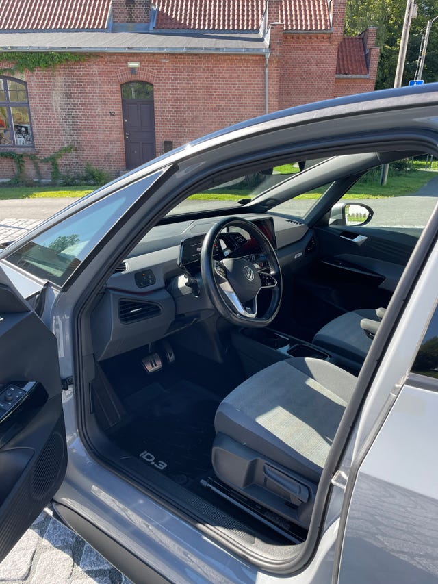 WVWZZZE1ZMP011527 2021 VOLKSWAGEN ID.3-1