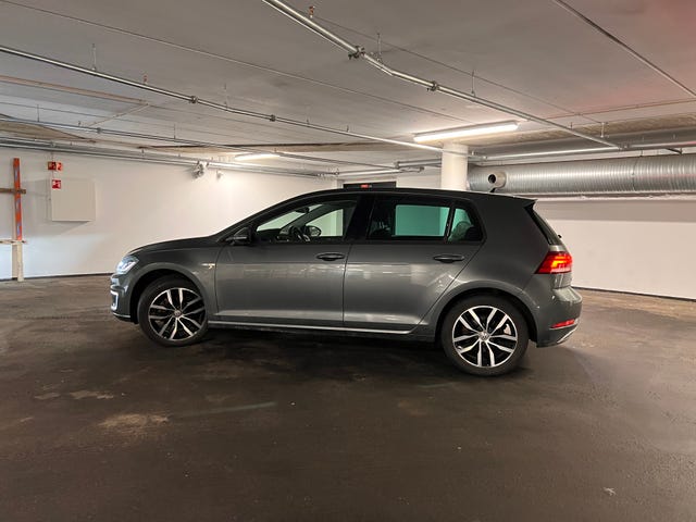 WVWZZZAUZJ8910705 2018 VOLKSWAGEN GOLF-2