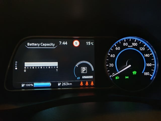 SJNFAAZE1U0011164 2019 NISSAN LEAF-4