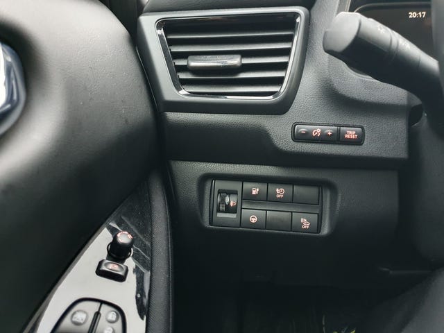 2019 NISSAN LEAF - 23
