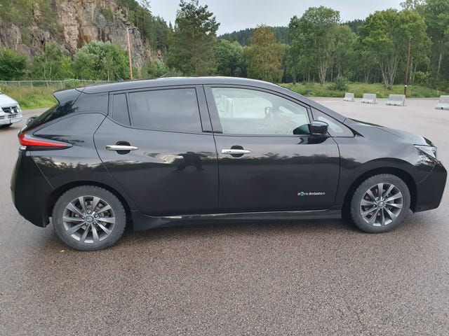 2019 NISSAN LEAF - 10
