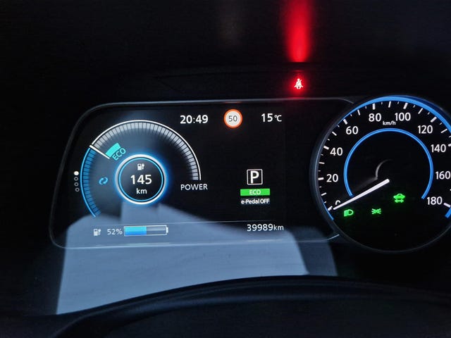 2019 NISSAN LEAF - 26