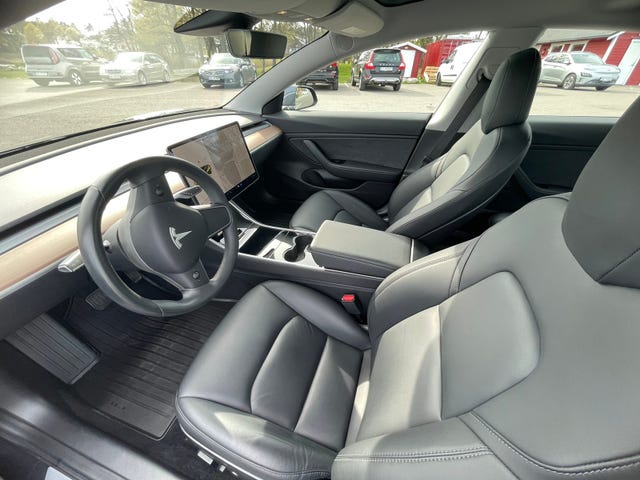 2019 TESLA MODEL 3 - 8