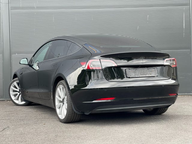5YJ3E7EB4KF012022 2019 TESLA MODEL 3-2