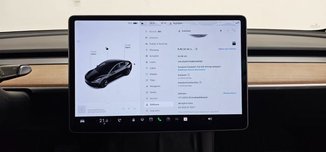 2022 TESLA MODEL 3 - 22