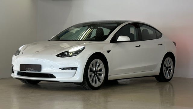 2022 TESLA MODEL 3 - 8