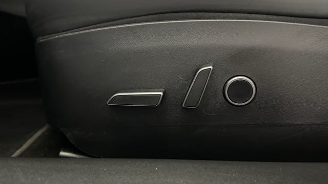 2022 TESLA MODEL 3 - 31