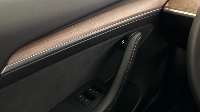 2022 TESLA MODEL 3 - 32