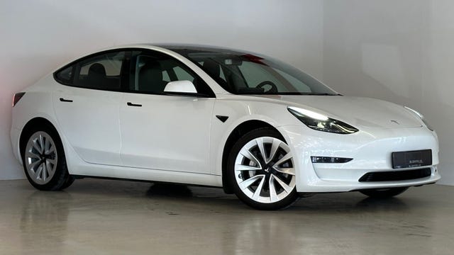 LRW3E7EK9NC502087 2022 TESLA MODEL 3-2