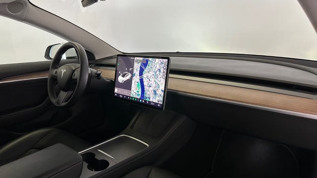 2022 TESLA MODEL 3 - 16