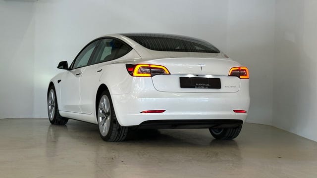 2022 TESLA MODEL 3 - 11