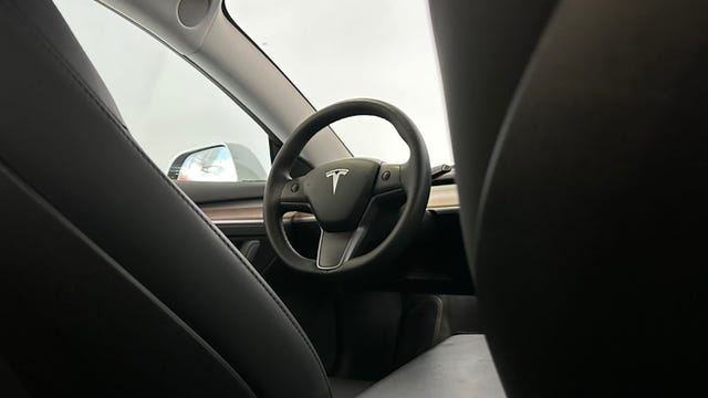 2022 TESLA MODEL 3 - 17