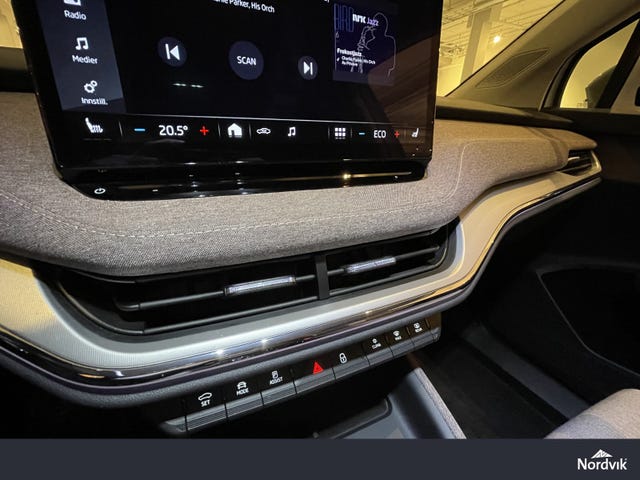 2022 SKODA ENYAQ - 21
