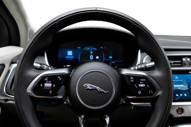 2023 JAGUAR I-PACE - 40