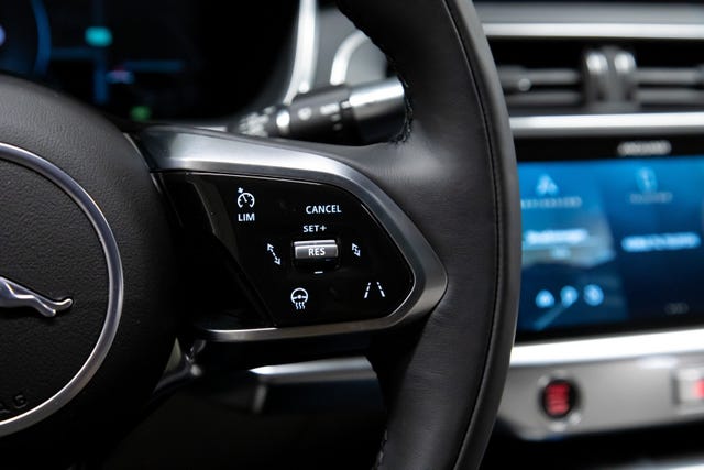 2023 JAGUAR I-PACE - 39