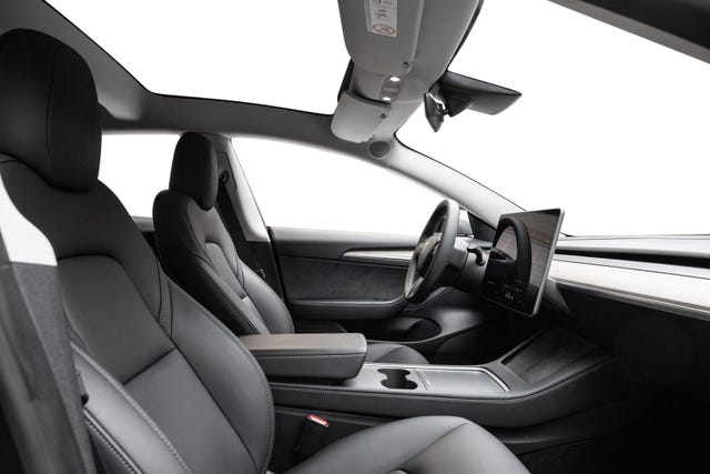 2022 TESLA MODEL 3 - 28