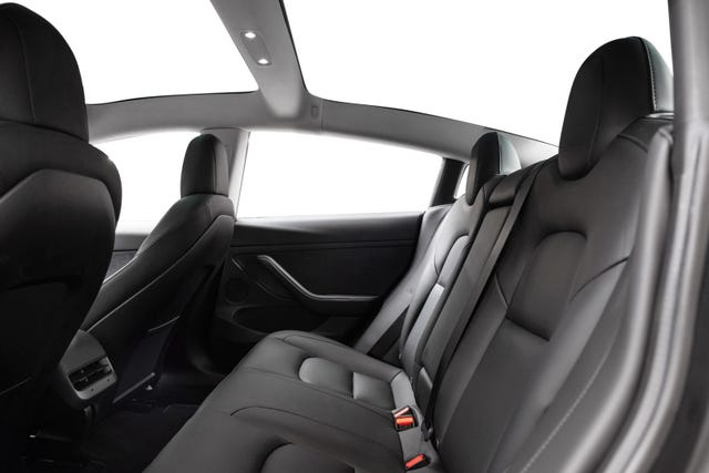 2022 TESLA MODEL 3 - 25