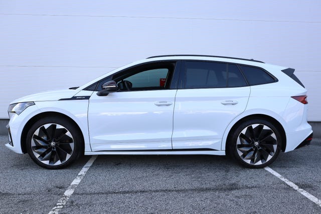 TMBLE9NY2NF024421 2022 SKODA ENYAQ-1
