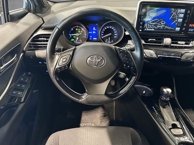 2018 TOYOTA C-HR - 12