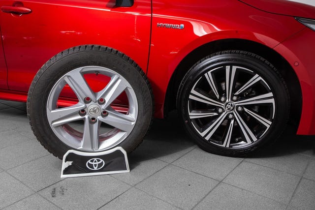 2020 TOYOTA COROLLA - 18