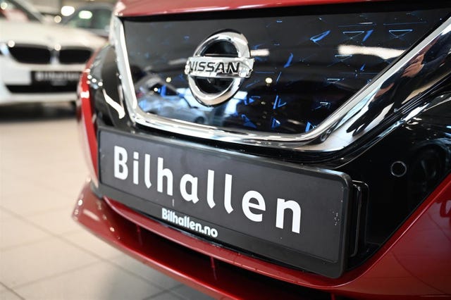 2021 NISSAN LEAF - 8