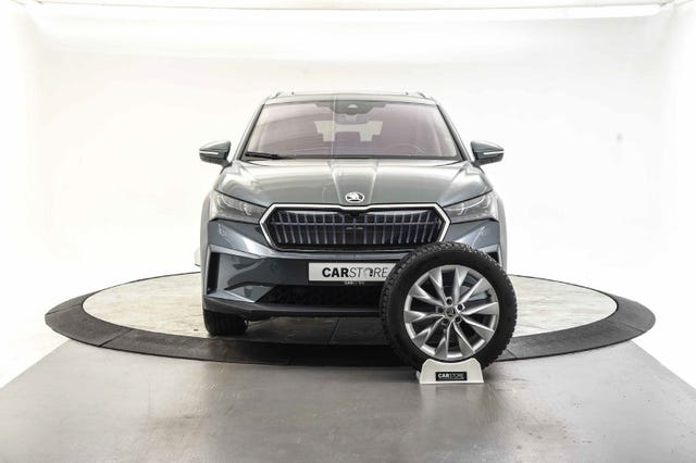 TMBLE9NY3NF017932 2022 SKODA ENYAQ-2