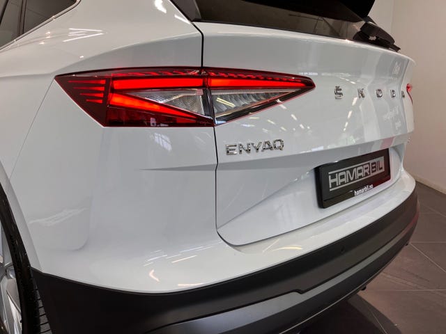 2022 SKODA ENYAQ - 18