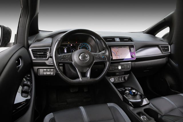 2019 NISSAN LEAF - 23