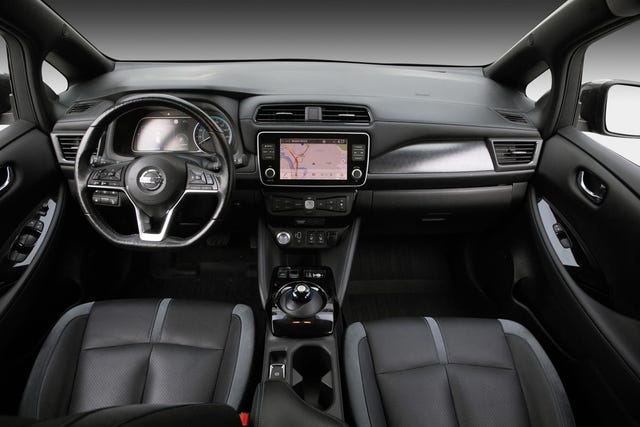 2019 NISSAN LEAF - 25