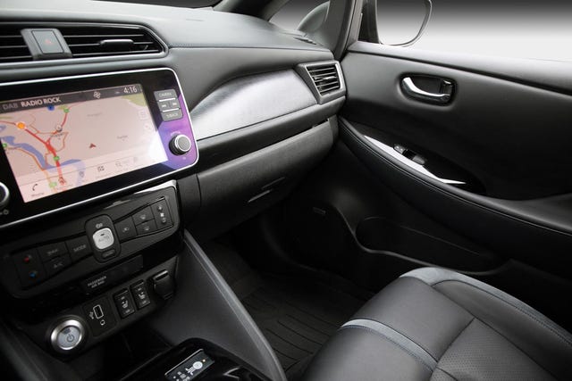 2019 NISSAN LEAF - 14