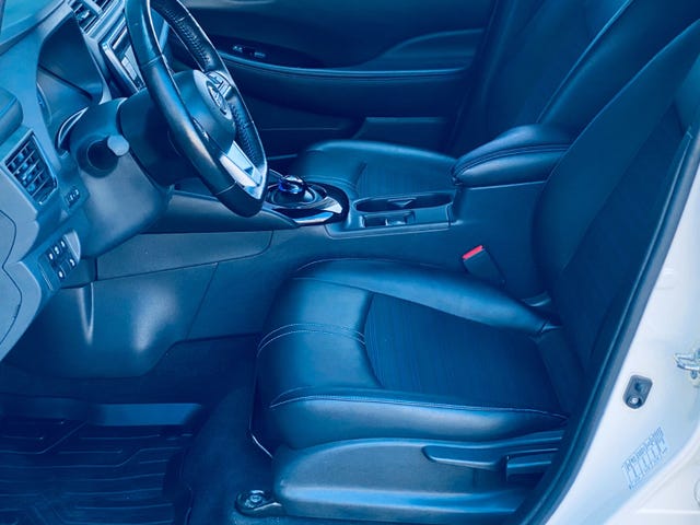2019 NISSAN LEAF - 19