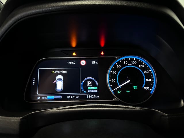 2019 NISSAN LEAF - 22