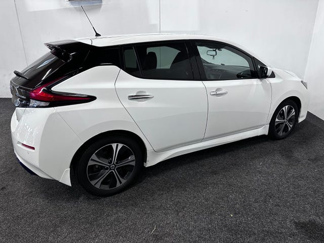 2019 NISSAN LEAF - 9