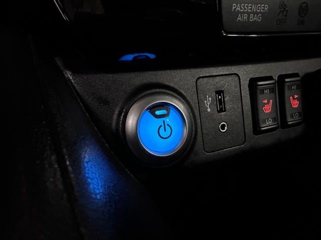 2019 NISSAN LEAF - 28