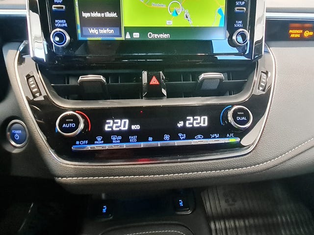 2021 TOYOTA COROLLA - 21