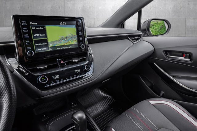 2020 TOYOTA COROLLA - 19