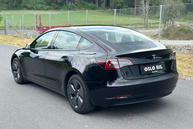 LRW3E7FA8MC368130 2022 TESLA MODEL 3-3