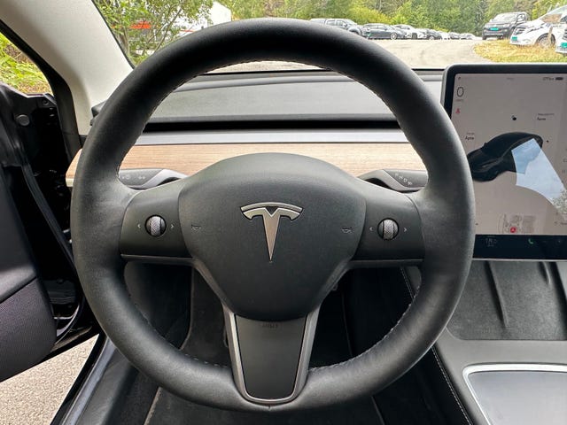 2022 TESLA MODEL 3 - 17