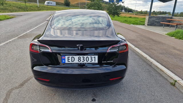 LRW3E7EK7NC501083 2022 TESLA MODEL 3-5