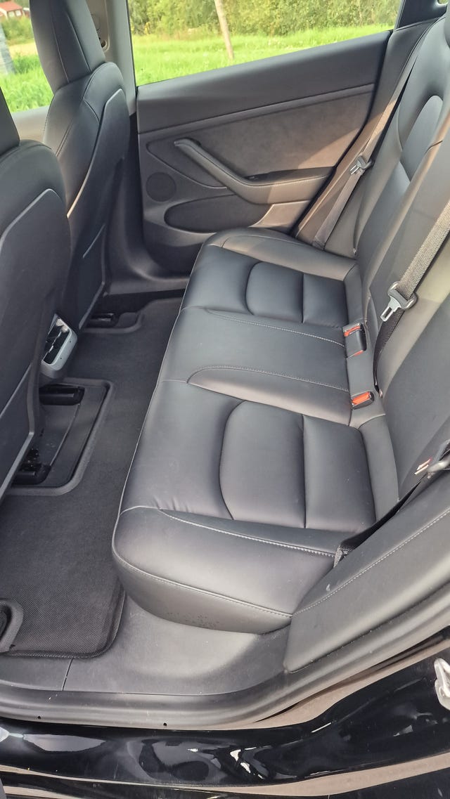 2022 TESLA MODEL 3 - 17