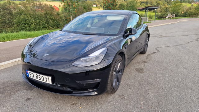 LRW3E7EK7NC501083 2022 TESLA MODEL 3-2
