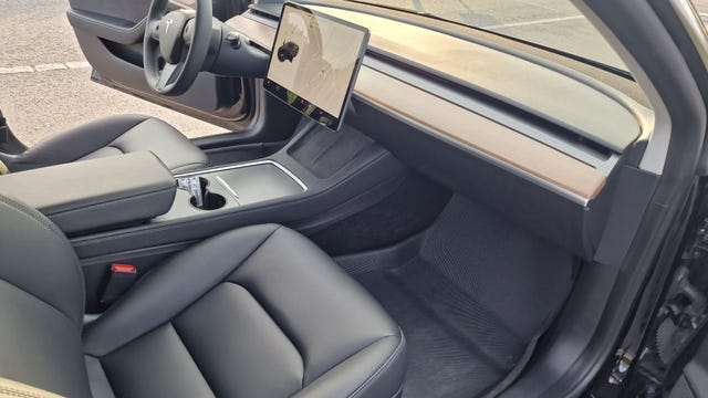2022 TESLA MODEL 3 - 23
