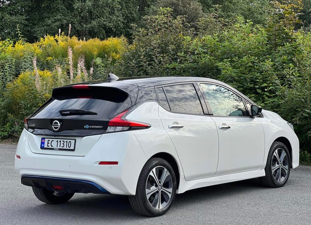 2021 NISSAN LEAF - 8