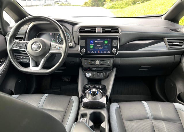 2021 NISSAN LEAF - 11